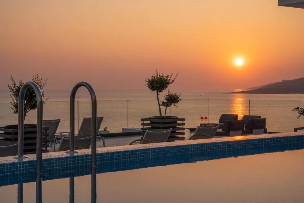 Glow Boutique Hotel & Suites