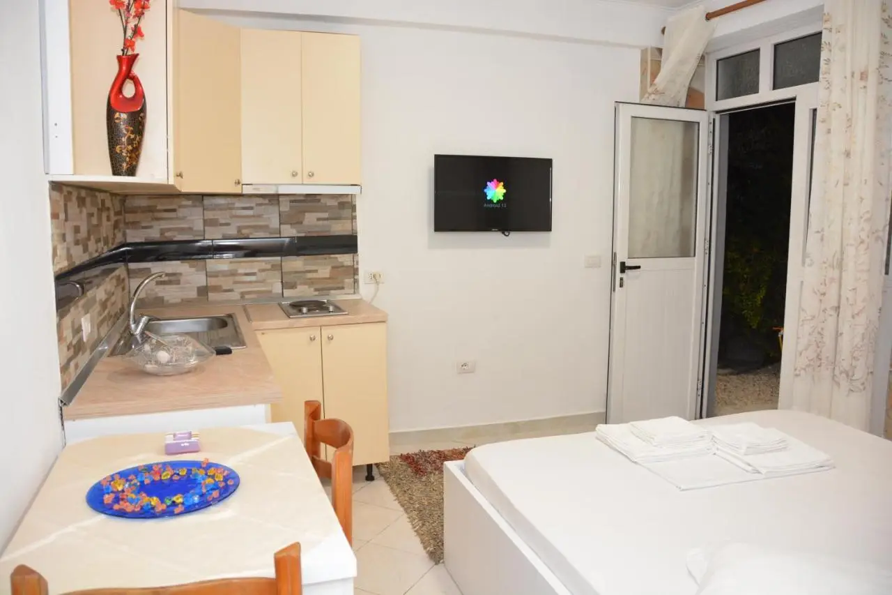 Mico's Apartments