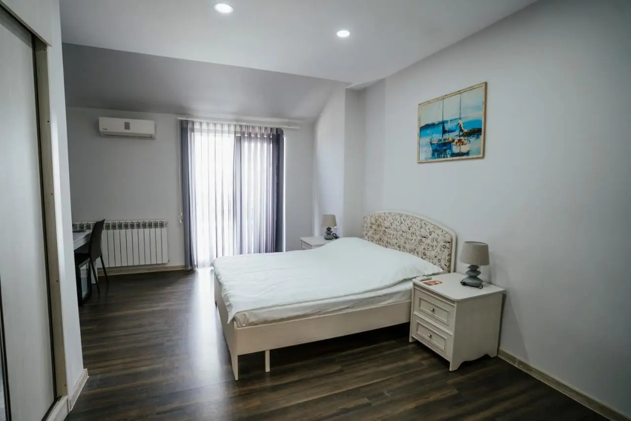 West Apart Hotel