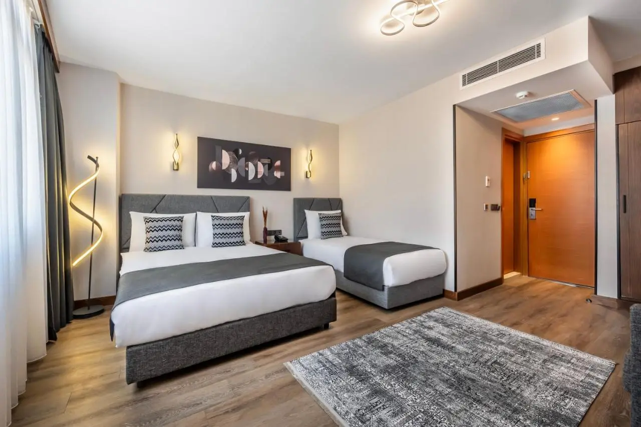 Hotel Bristol