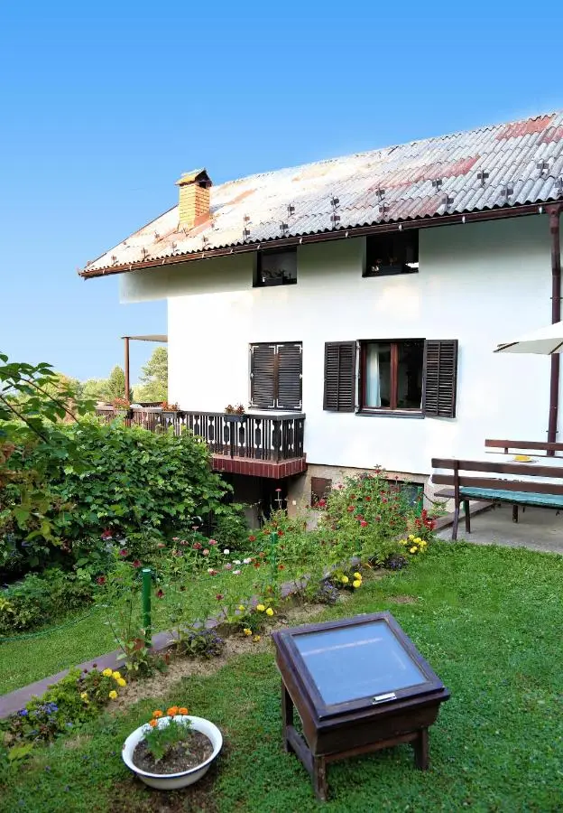 Merak Holiday Home