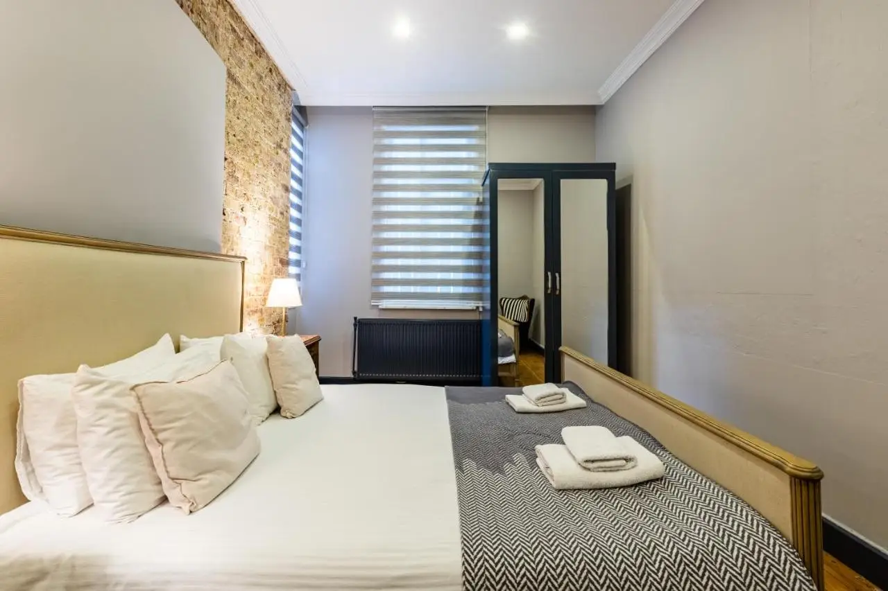 Ganbaru Tours - Flats in Galata