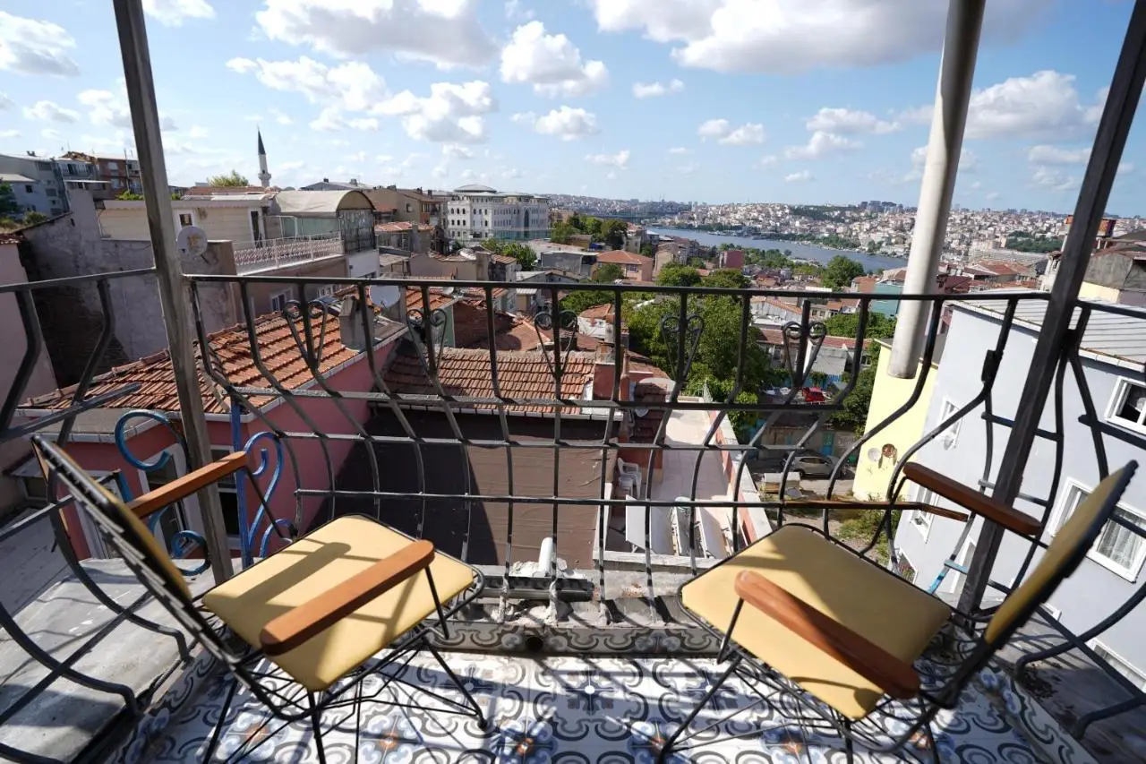 i1 Historic House Hotel with Gorgeous View