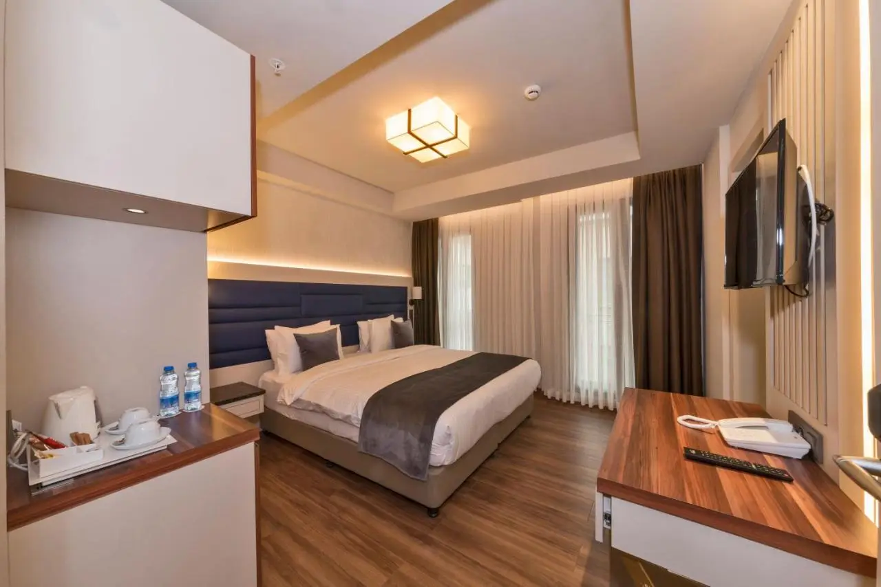 Golden Royal Hotel & SPA