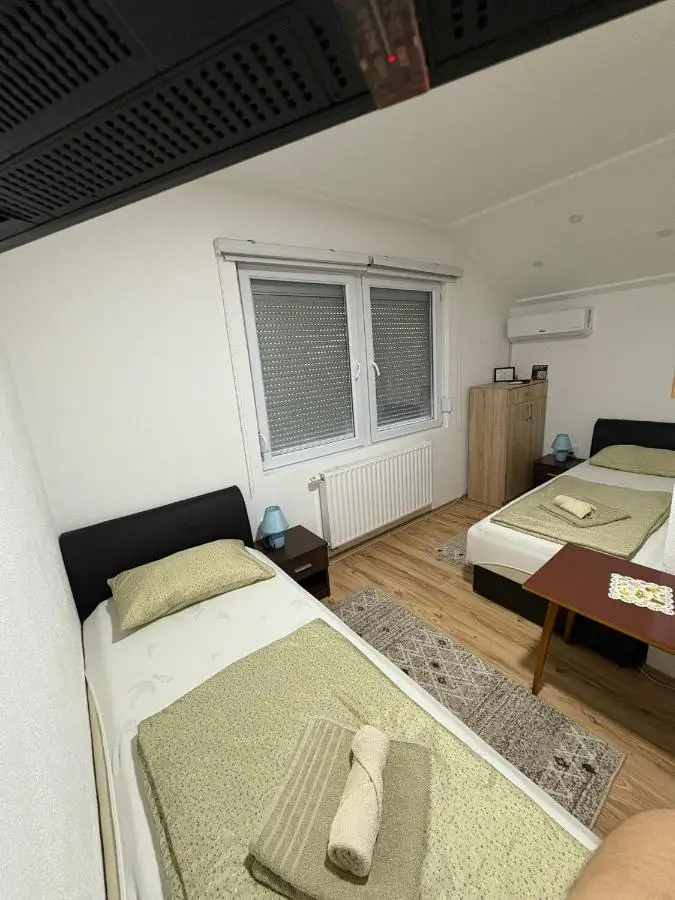 Unaqua Apartments