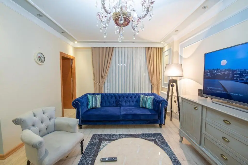 Three bedroom Duplex apartment with large terrace