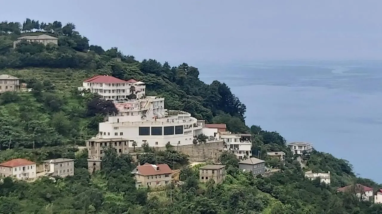 Zura palace