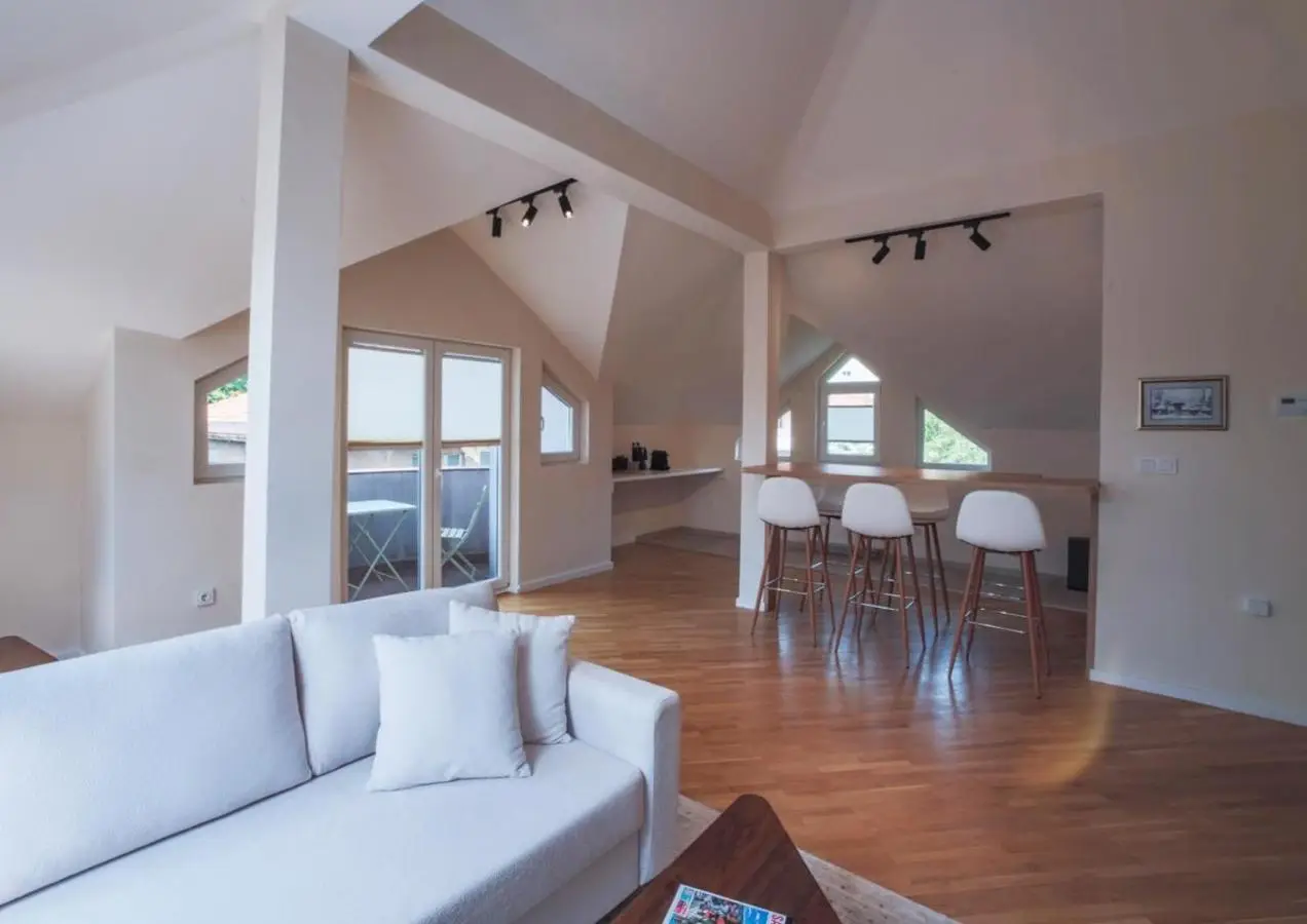 Kaizen's Central Apartments - Free Parking