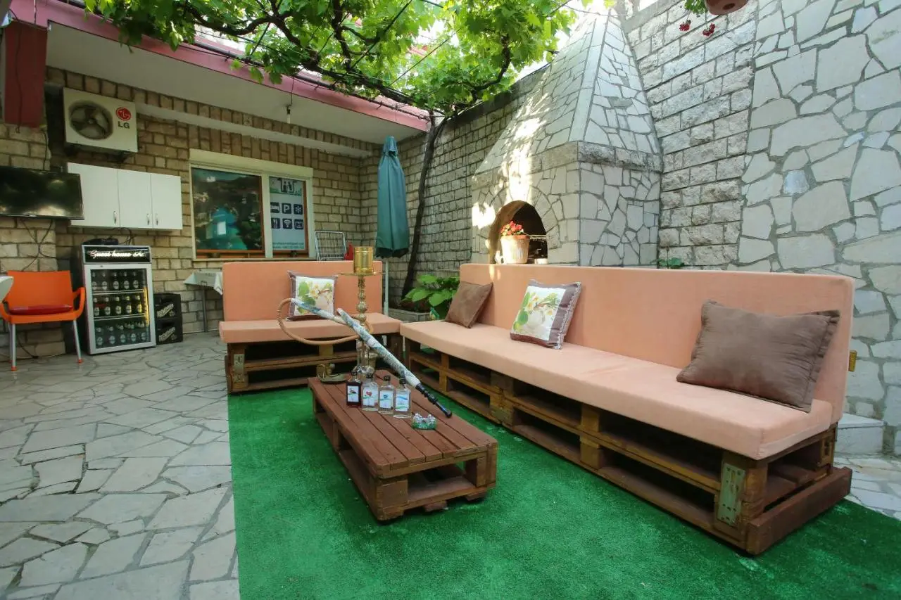 Hostel Adi