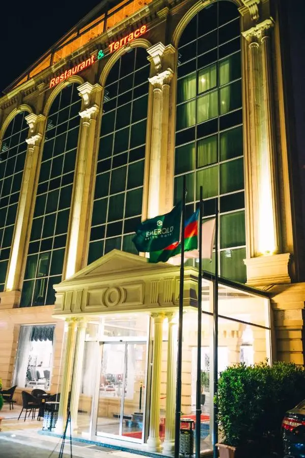Emerald Suite Hotel