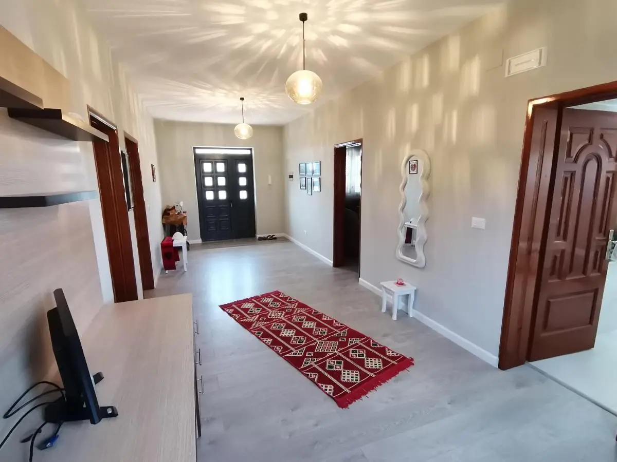 Leatis Apartment