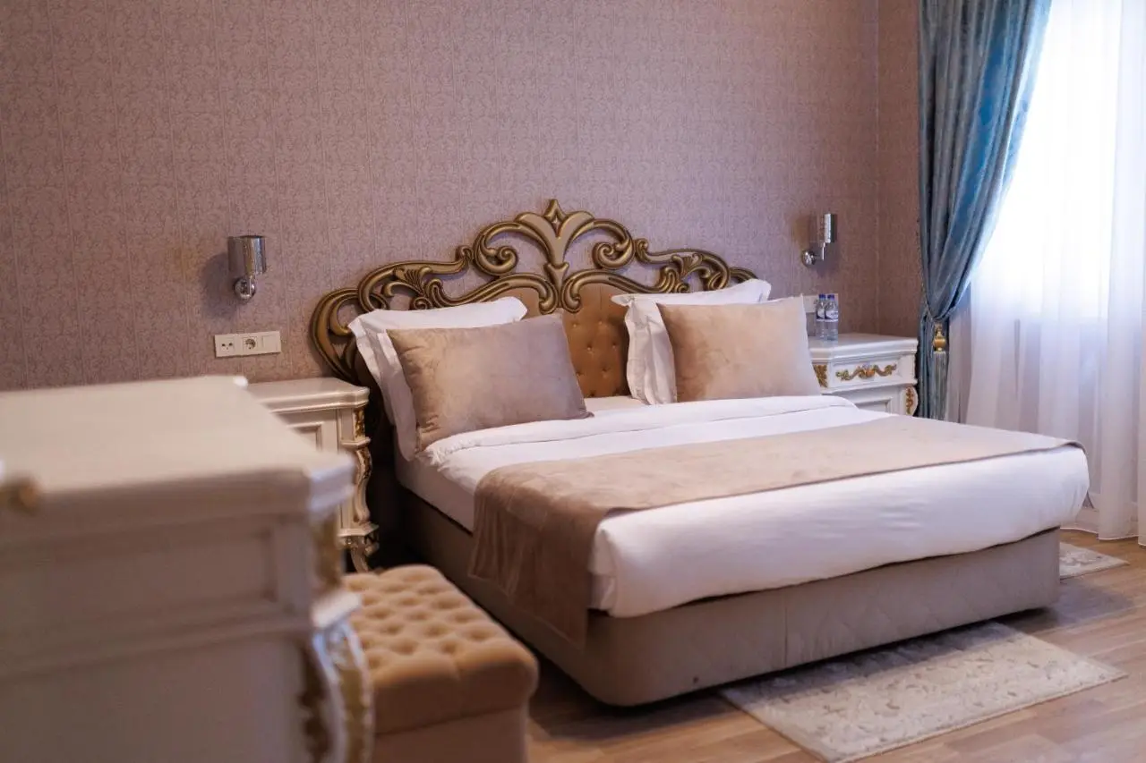 Ayan Palace Hotel