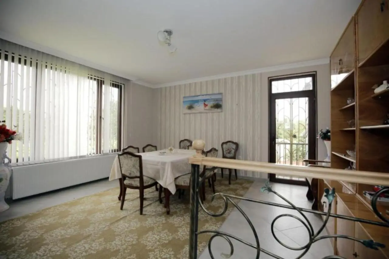 Medea Guest House