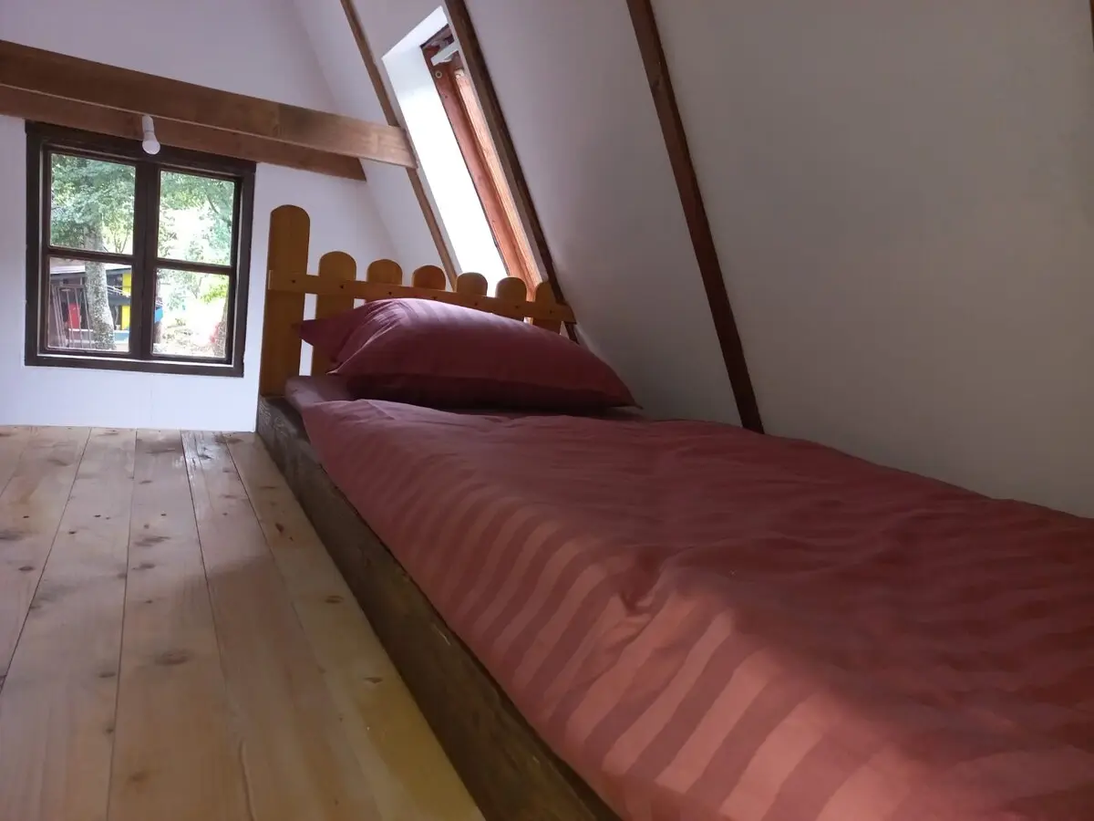 Rika Cottage | Solar A-Frame by Una National Park