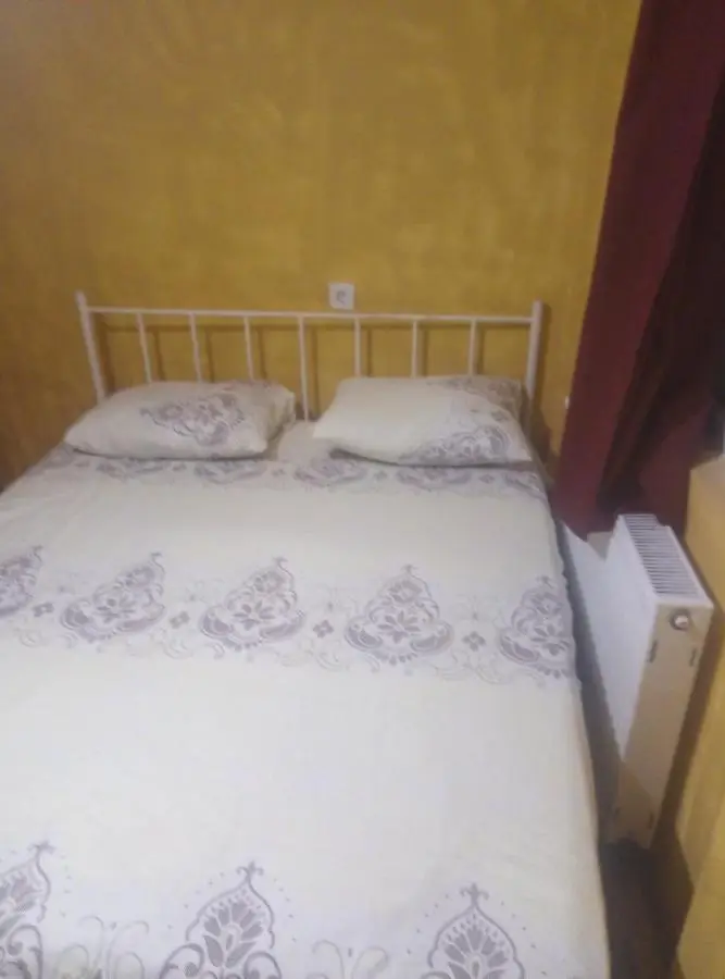 vake-house