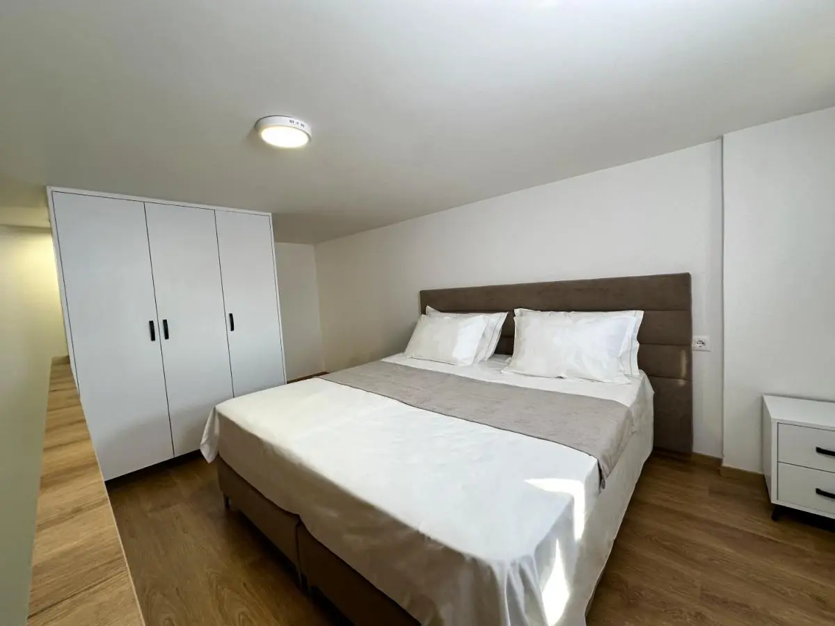 Home Select Tirana 2