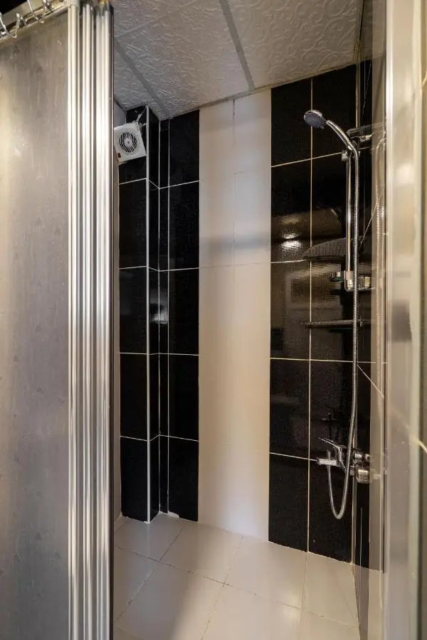 Pi Home & Apartments