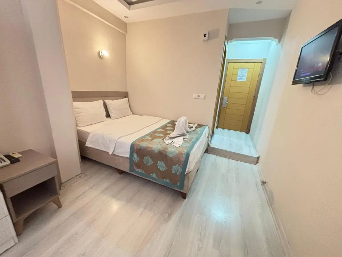 Fly Hotel