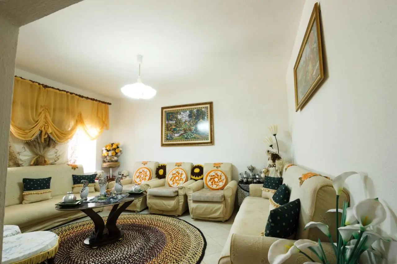 Leka GuestHouse
