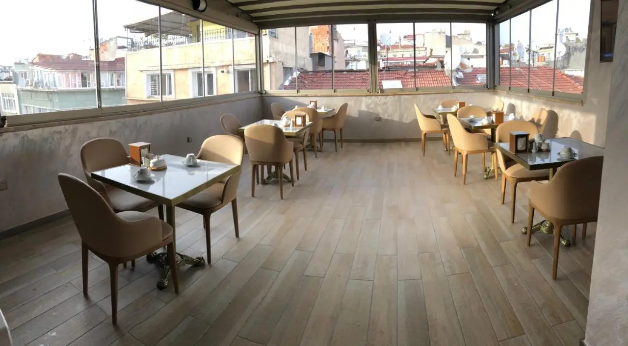 X-NELLYİ HOTEL