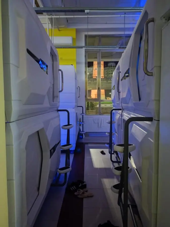 Capsule Hotel Happy lounge