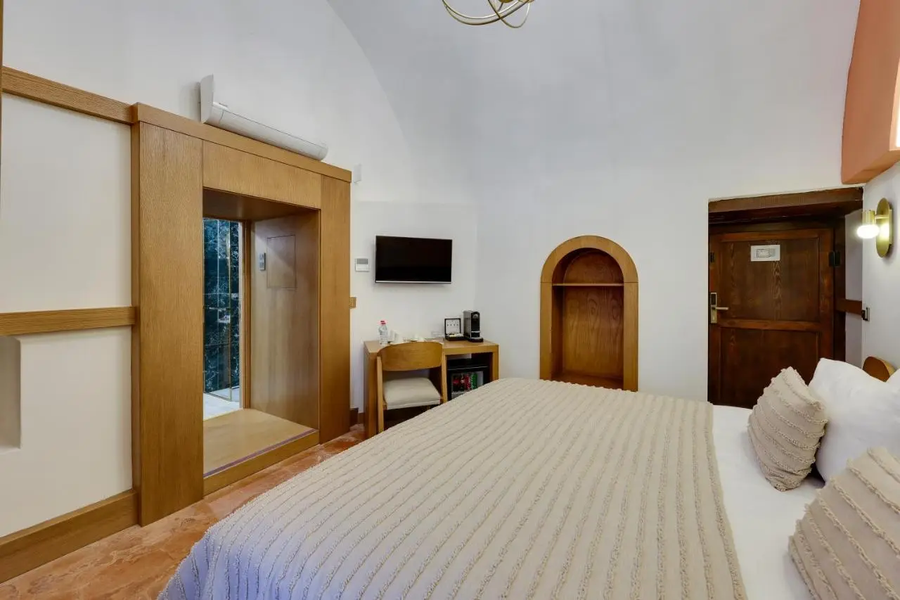 Silk Road Museum Hotel