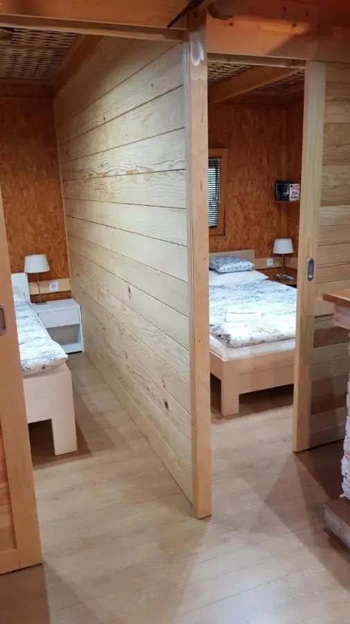 House on piles, Una river 'Apartman Una'