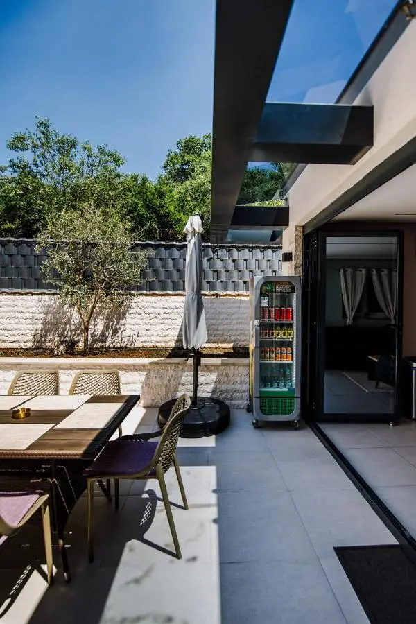 Villa View Mostar with Heated Pool & Jacuzzi