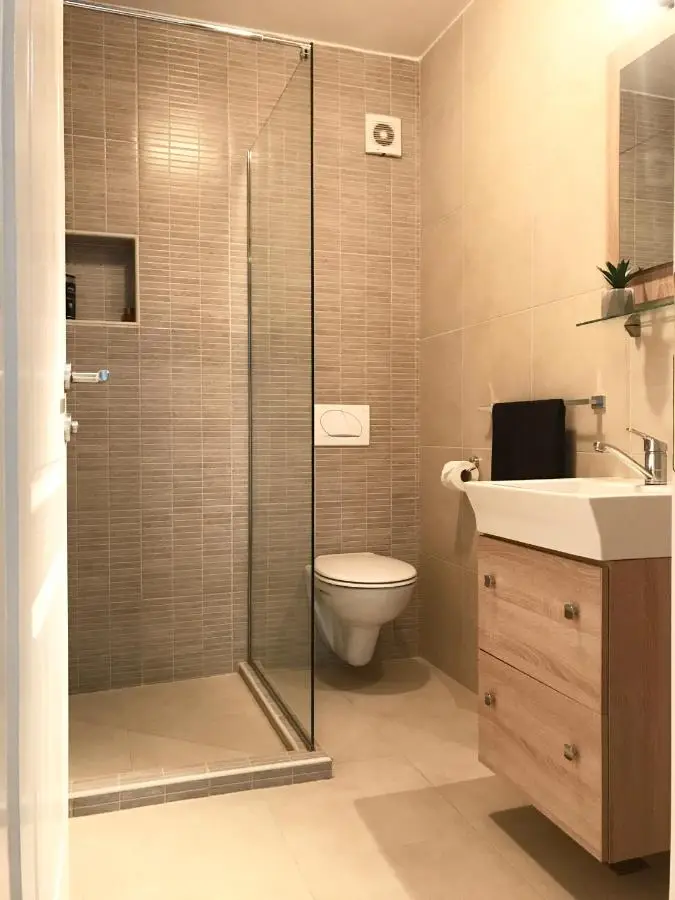 Apartment Adi