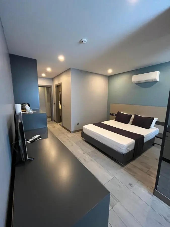 Agora Royal Residence
