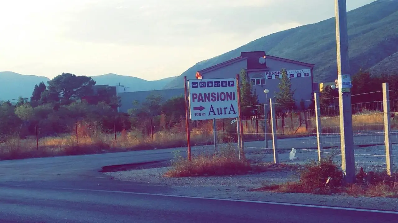 Motel Aura