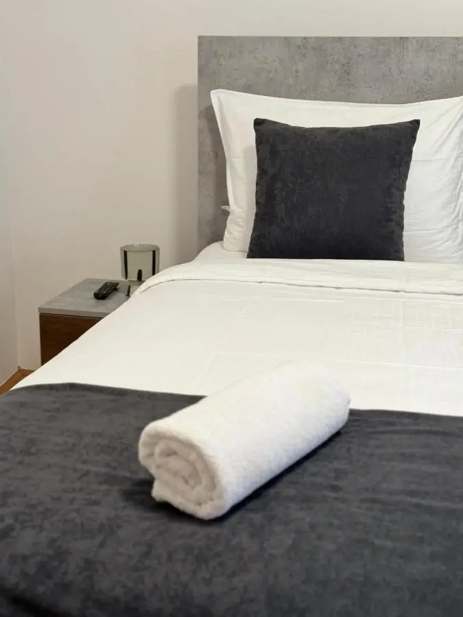 Estrada Apartment