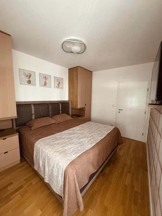 Feel apartments