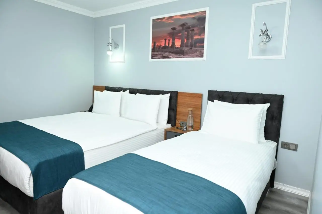 Asgard Hotel