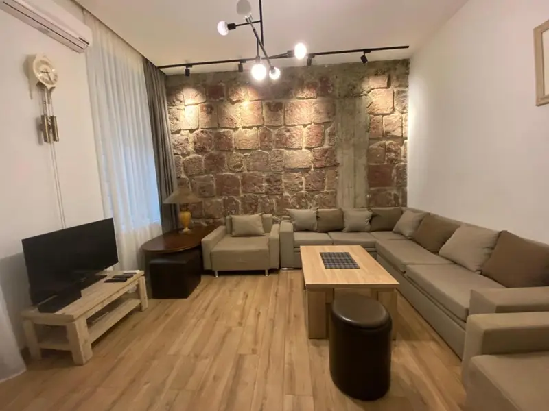 Nice Loft on Uznadze Street