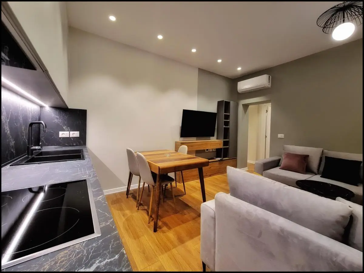 Adore - Modern Apartment