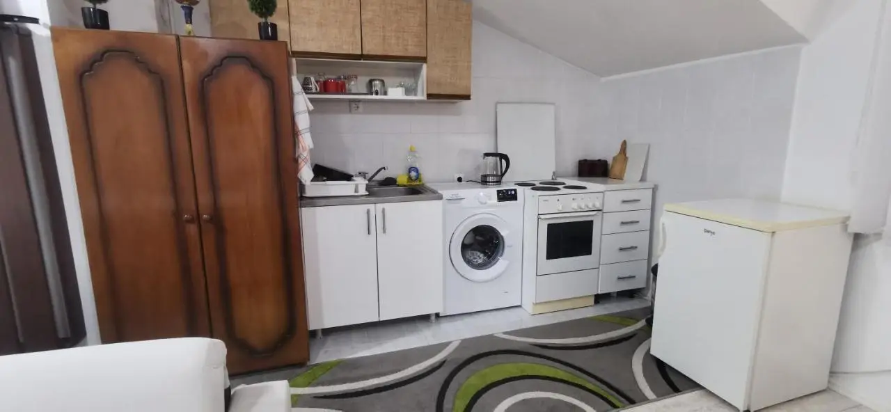 White Apartment Sarajevo - Free Parking