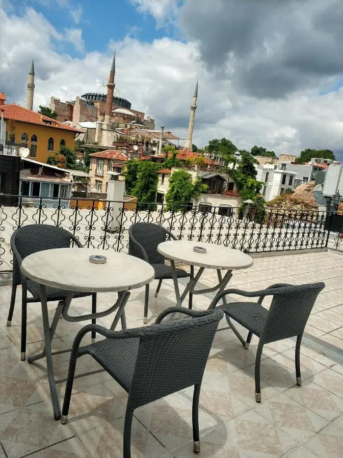 Gul Sultan Hotel