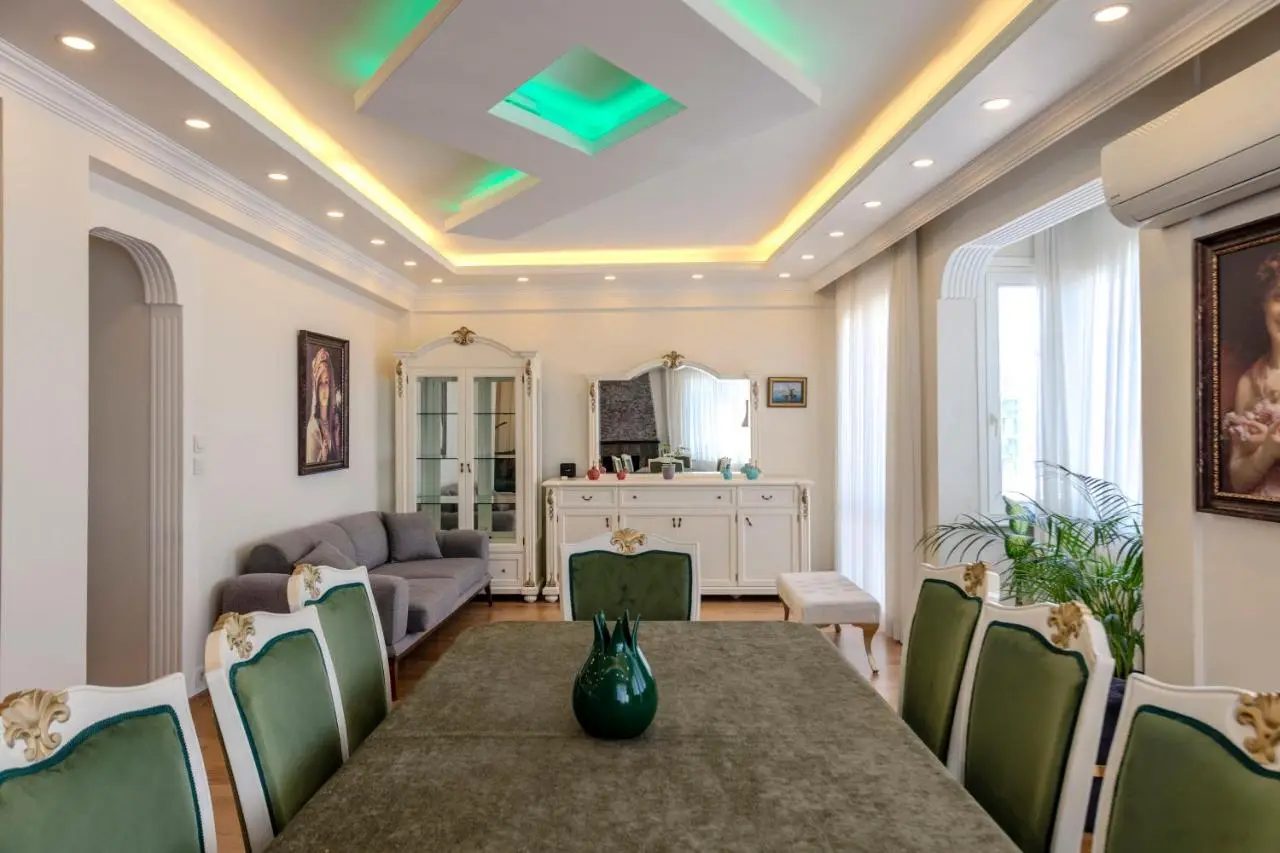 Dilek Apartments