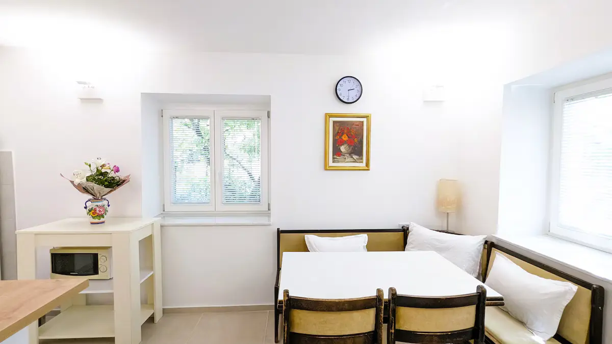 Simple Apartment Near City Center