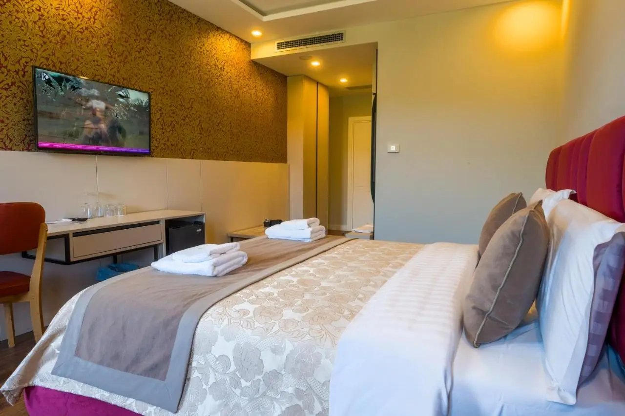 Royal East Resort