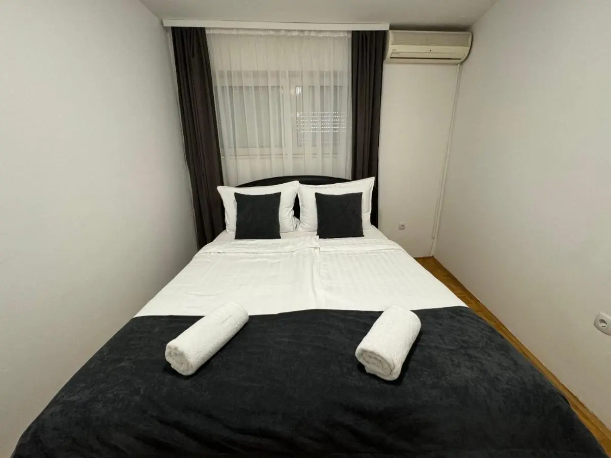 Estrada Apartment