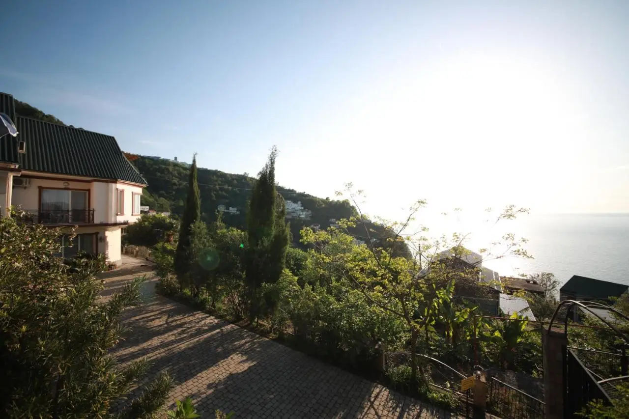 Mount Villa Kvariati