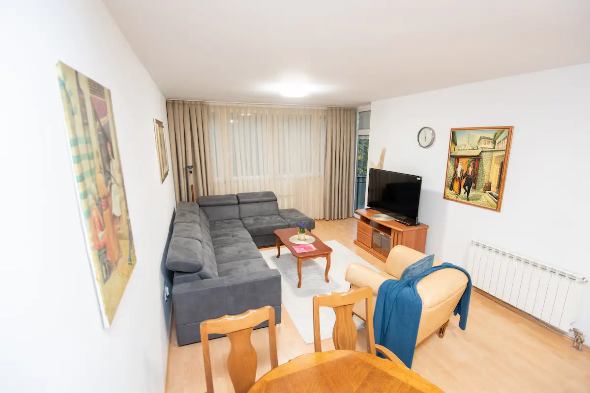 Engadin | 3BDR Apt - City Center