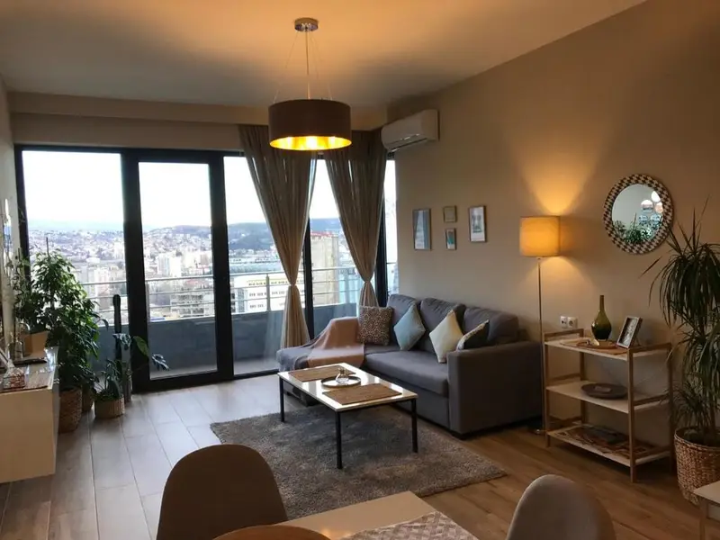 Ameri Plaza Green Apartments