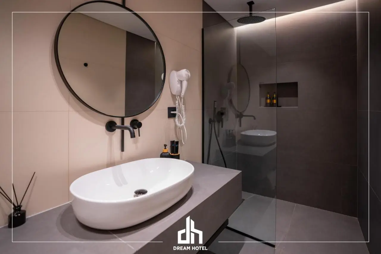 DREAM HOTEL SARANDA