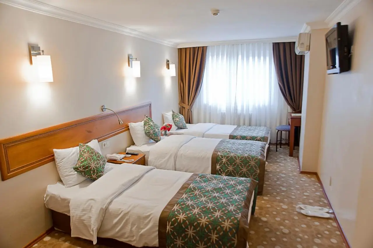 Avlonya Hotel