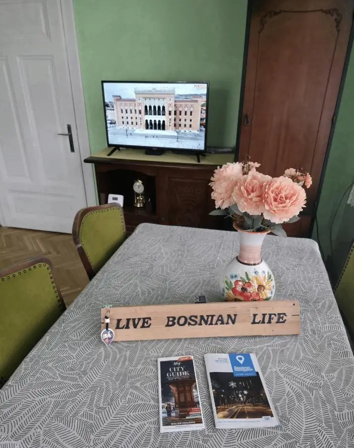 Live Bosnian life