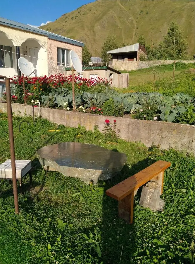 Nairi Guest House
