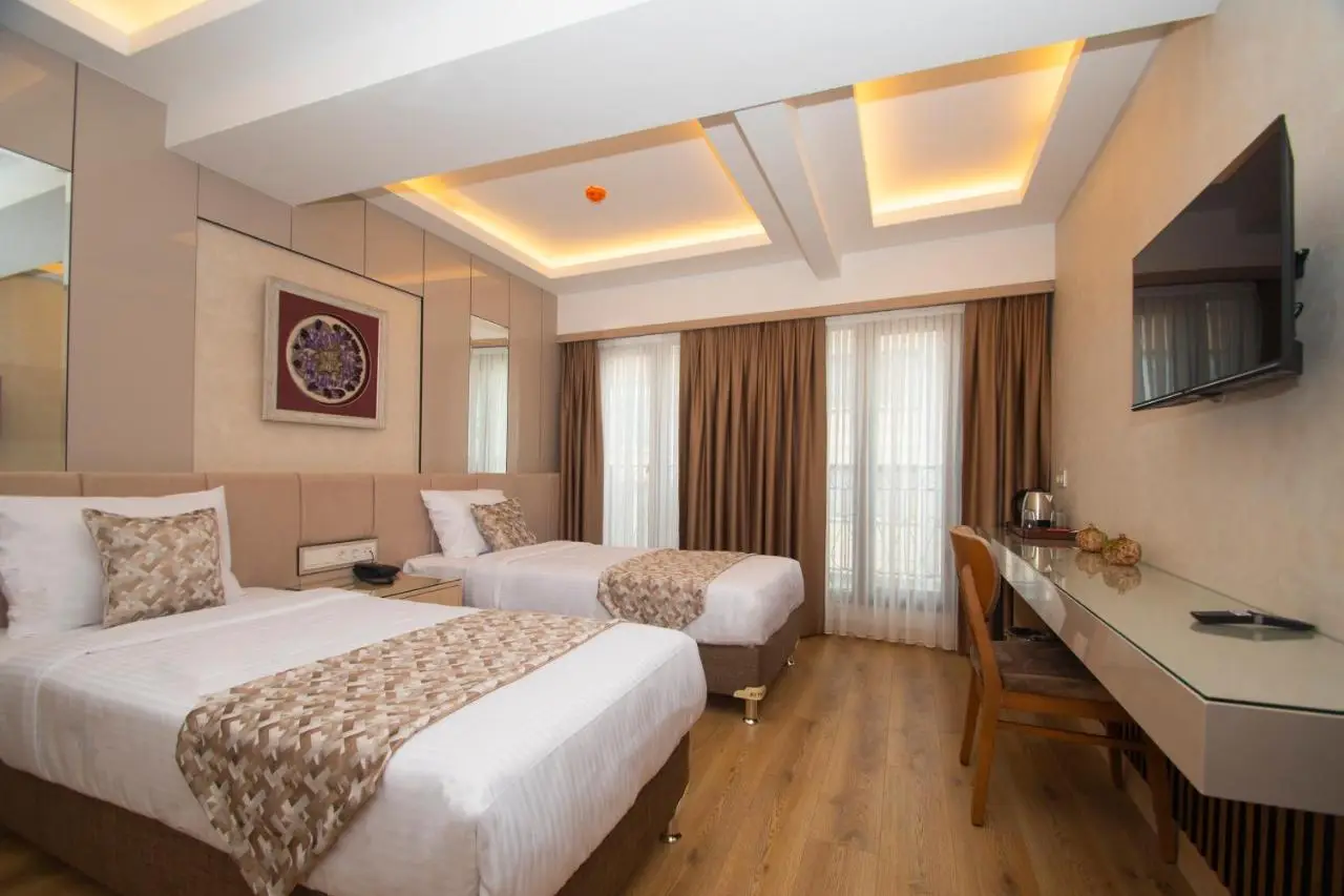 Vera Life Hotel